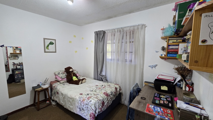 2 Bedroom Property for Sale in Dennesig Western Cape